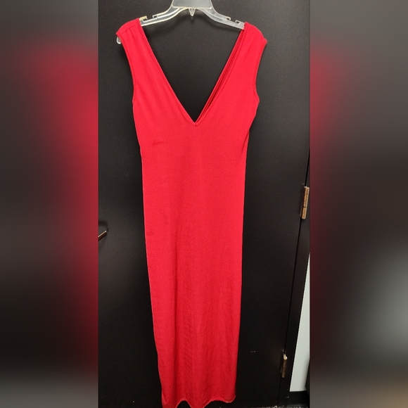 Red Dress - Picture 2 of 4